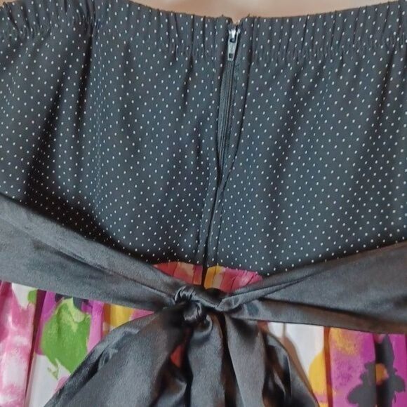 Vintage Torrid Plus Size 12 Floral and Polka Dot Dress Back Zip Pin-Up - Picture 6 of 10